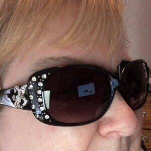 Fleur-d-Lis Sunglasses with UV 400 Protection